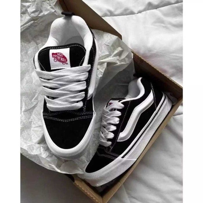 Sneaker Vans Knu Skool Black And White Sepatu Casual Pria & Wanita
