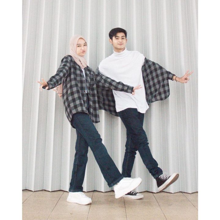 Kemeja Couple Pria & Wanita Lengan Panjang Motif Kotak Kota
